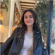 Profesora de cualquier tipo de asignatura , además de ofrecer también clases de inglés